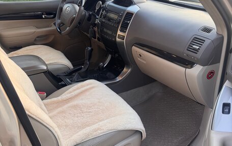 Toyota Land Cruiser Prado 120 рестайлинг, 2008 год, 2 750 000 рублей, 5 фотография