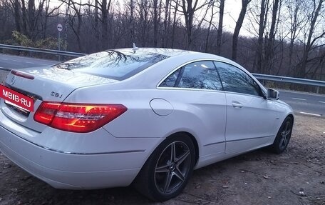 Mercedes-Benz E-Класс, 2011 год, 1 300 000 рублей, 19 фотография