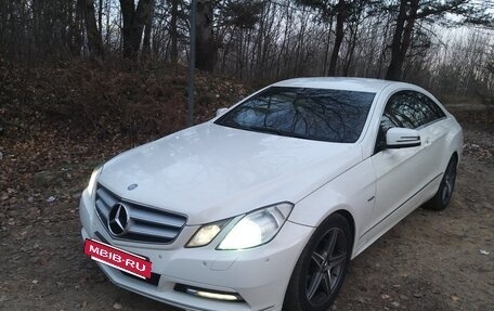 Mercedes-Benz E-Класс, 2011 год, 1 300 000 рублей, 20 фотография