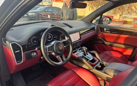 Porsche Cayenne III, 2018 год, 5 740 000 рублей, 8 фотография