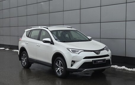 Toyota RAV4, 2016 год, 2 230 000 рублей, 2 фотография