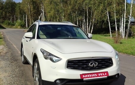 Infiniti FX II, 2010 год, 2 050 000 рублей, 5 фотография