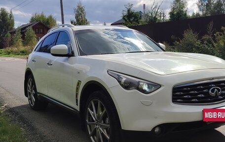 Infiniti FX II, 2010 год, 2 050 000 рублей, 3 фотография