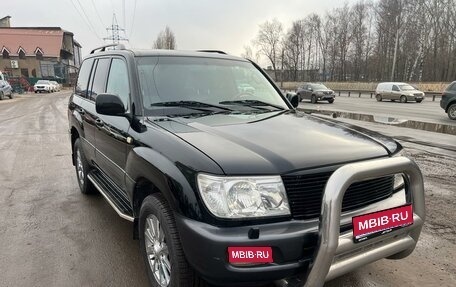 Toyota Land Cruiser 100 рестайлинг 2, 2006 год, 1 899 000 рублей, 1 фотография