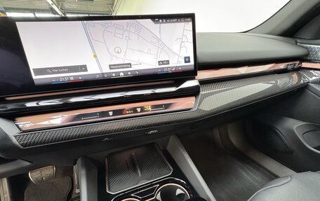 BMW 5 серия, 2025 год, 14 200 000 рублей, 11 фотография