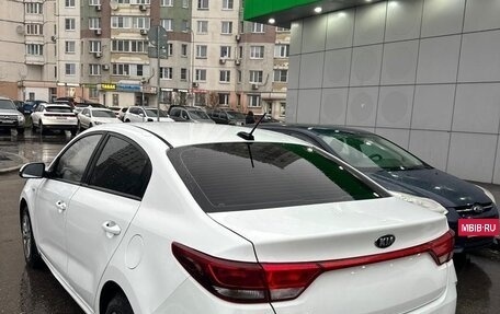 KIA Rio IV, 2020 год, 735 000 рублей, 3 фотография