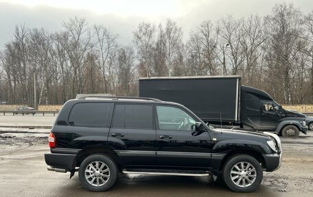 Toyota Land Cruiser 100 рестайлинг 2, 2006 год, 1 899 000 рублей, 2 фотография