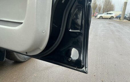 Toyota Land Cruiser 100 рестайлинг 2, 2006 год, 1 899 000 рублей, 11 фотография