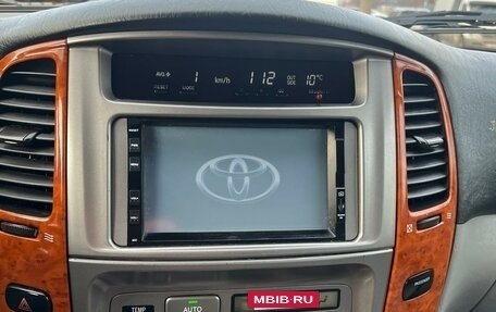 Toyota Land Cruiser 100 рестайлинг 2, 2006 год, 1 899 000 рублей, 17 фотография