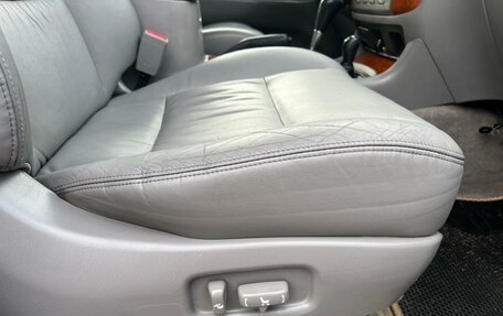 Toyota Land Cruiser 100 рестайлинг 2, 2006 год, 1 899 000 рублей, 22 фотография