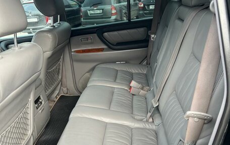 Toyota Land Cruiser 100 рестайлинг 2, 2006 год, 1 899 000 рублей, 28 фотография