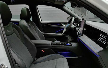 Volkswagen Tiguan, 2025 год, 5 300 000 рублей, 23 фотография