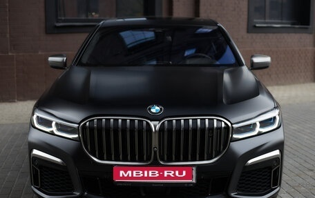 BMW 7 серия, 2019 год, 1 фотография