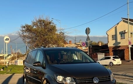 Volkswagen Touran III, 2011 год, 760 000 рублей, 10 фотография