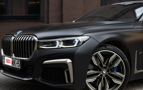 BMW 7 серия, 2019 год, 6 фотография