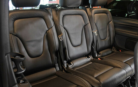 Mercedes-Benz V-Класс, 2019 год, 5 898 000 рублей, 21 фотография