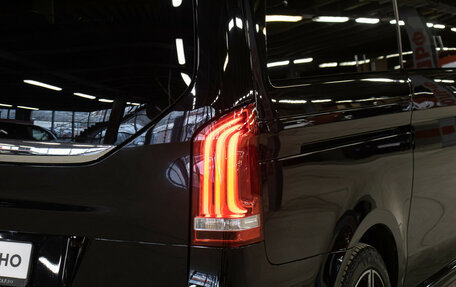 Mercedes-Benz V-Класс, 2019 год, 5 898 000 рублей, 26 фотография