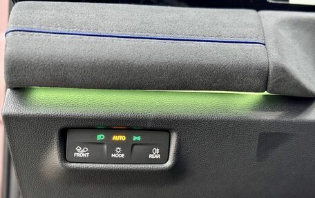 Volkswagen Tiguan, 2024 год, 5 750 000 рублей, 25 фотография