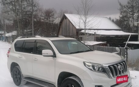 Toyota Land Cruiser Prado 150 рестайлинг 2, 2015 год, 3 700 000 рублей, 2 фотография