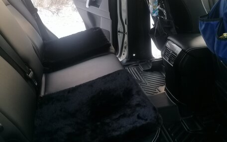 Toyota Land Cruiser Prado 150 рестайлинг 2, 2015 год, 3 700 000 рублей, 13 фотография