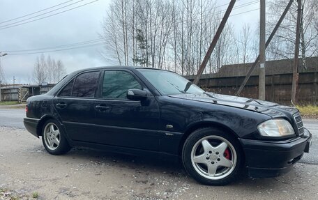 Mercedes-Benz C-Класс, 1994 год, 250 000 рублей, 2 фотография