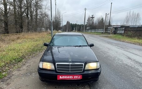 Mercedes-Benz C-Класс, 1994 год, 250 000 рублей, 3 фотография