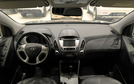 Hyundai ix35 I рестайлинг, 2013 год, 1 050 000 рублей, 18 фотография