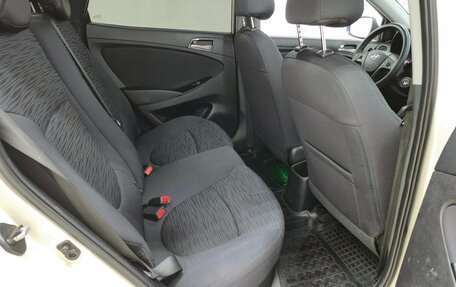 Hyundai Solaris II рестайлинг, 2015 год, 770 000 рублей, 15 фотография