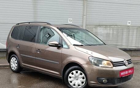 Volkswagen Touran III, 2013 год, 949 000 рублей, 3 фотография