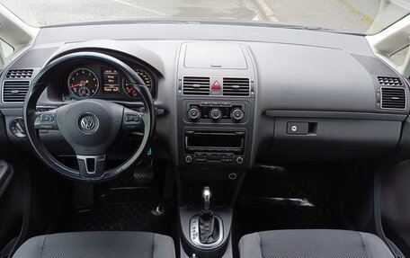 Volkswagen Touran III, 2013 год, 949 000 рублей, 13 фотография