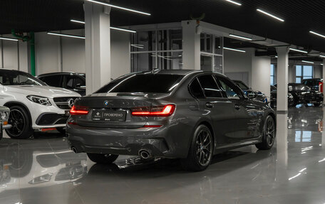 BMW 3 серия, 2019 год, 3 280 000 рублей, 4 фотография