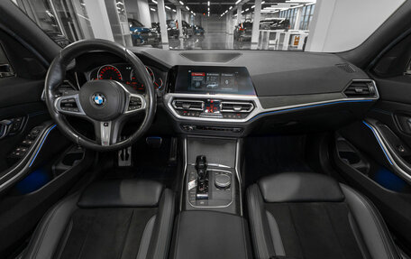 BMW 3 серия, 2019 год, 3 280 000 рублей, 8 фотография