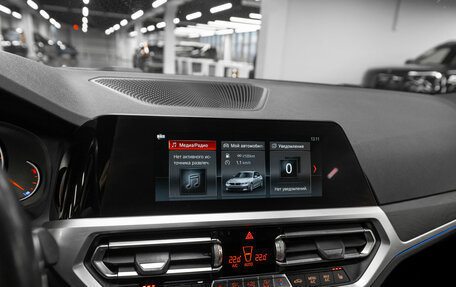 BMW 3 серия, 2019 год, 3 280 000 рублей, 15 фотография