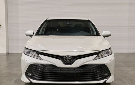 Toyota Camry, 2019 год, 3 107 500 рублей, 2 фотография
