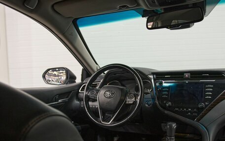 Toyota Camry, 2019 год, 3 107 500 рублей, 23 фотография