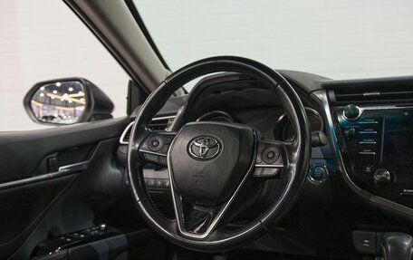 Toyota Camry, 2019 год, 3 107 500 рублей, 22 фотография