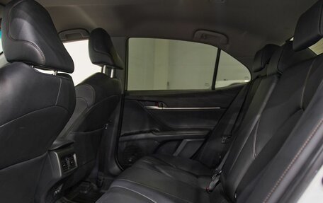 Toyota Camry, 2019 год, 3 107 500 рублей, 30 фотография