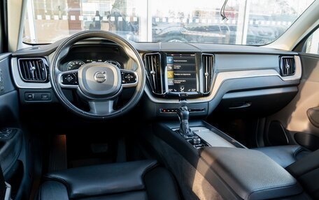 Volvo XC60 II, 2019 год, 2 990 000 рублей, 12 фотография