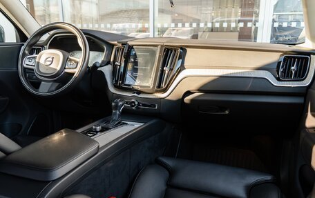 Volvo XC60 II, 2019 год, 2 990 000 рублей, 24 фотография