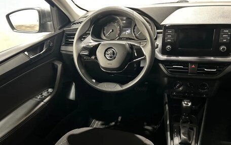 Skoda Rapid II, 2021 год, 1 570 000 рублей, 12 фотография