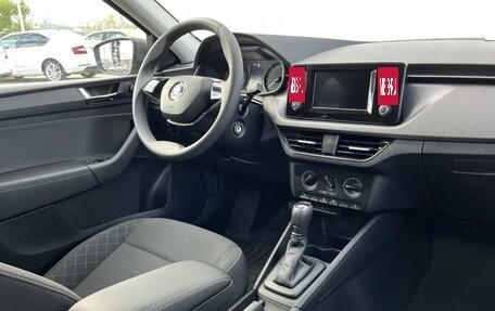 Skoda Rapid II, 2021 год, 1 570 000 рублей, 5 фотография