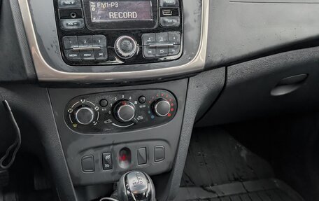 Renault Sandero II рестайлинг, 2017 год, 1 199 000 рублей, 12 фотография