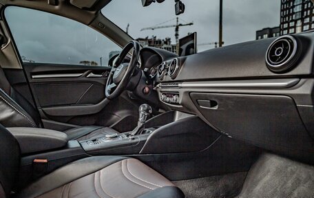 Audi A3, 2015 год, 1 370 000 рублей, 22 фотография