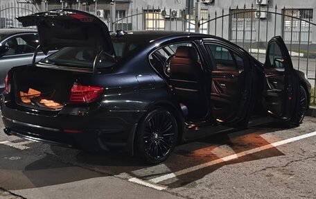 BMW 5 серия, 2012 год, 2 150 000 рублей, 3 фотография