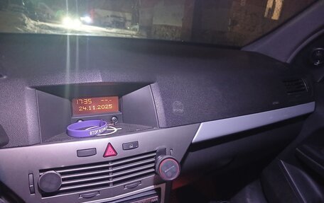 Opel Astra H, 2005 год, 300 000 рублей, 27 фотография