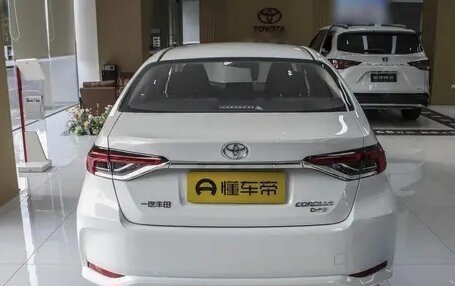 Toyota Corolla, 2024 год, 3 690 000 рублей, 6 фотография