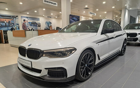 BMW 5 серия, 2019 год, 4 300 000 рублей, 5 фотография