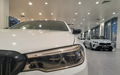 BMW 5 серия, 2019 год, 4 300 000 рублей, 21 фотография