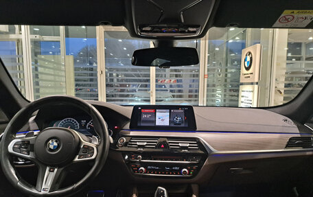 BMW 5 серия, 2019 год, 4 300 000 рублей, 18 фотография