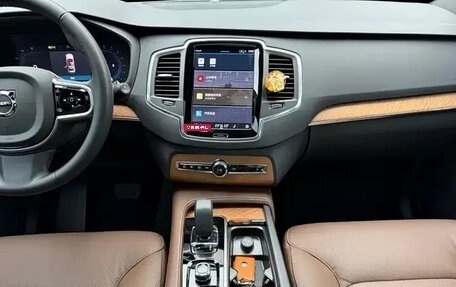 Volvo XC90 II рестайлинг, 2025 год, 9 352 000 рублей, 9 фотография